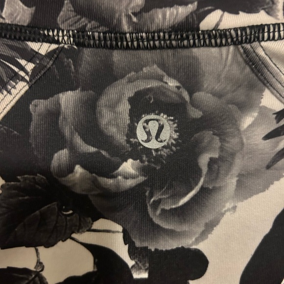 Lululemon Forme Jacket I| *Textured - Picture 2 of 4